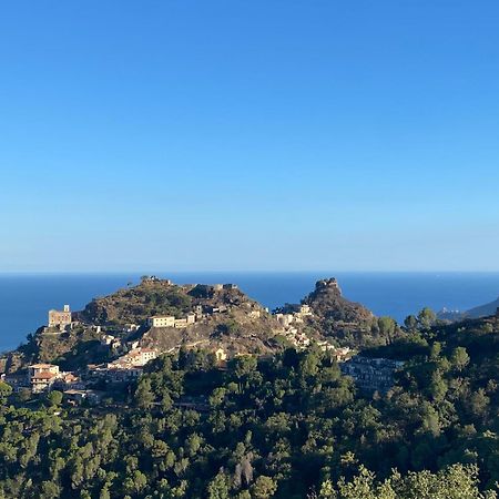 B&B Il Padrino Savoca Eksteriør bilde