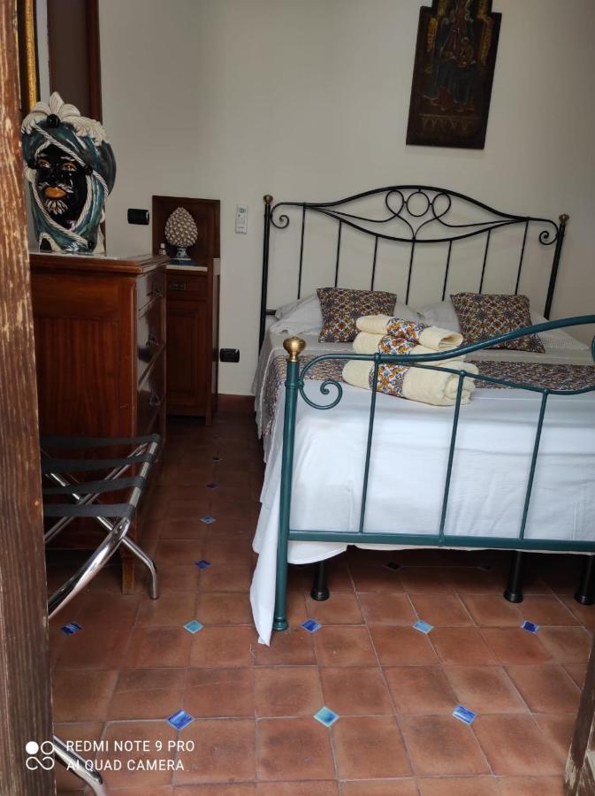 B&B Il Padrino Savoca Eksteriør bilde