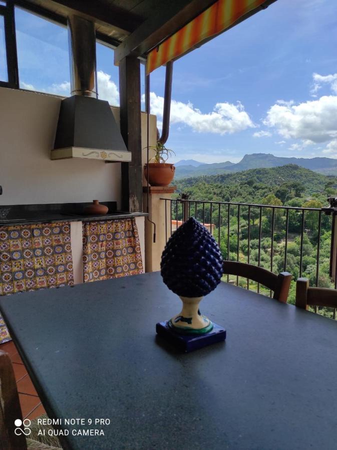B&B Il Padrino Savoca Eksteriør bilde