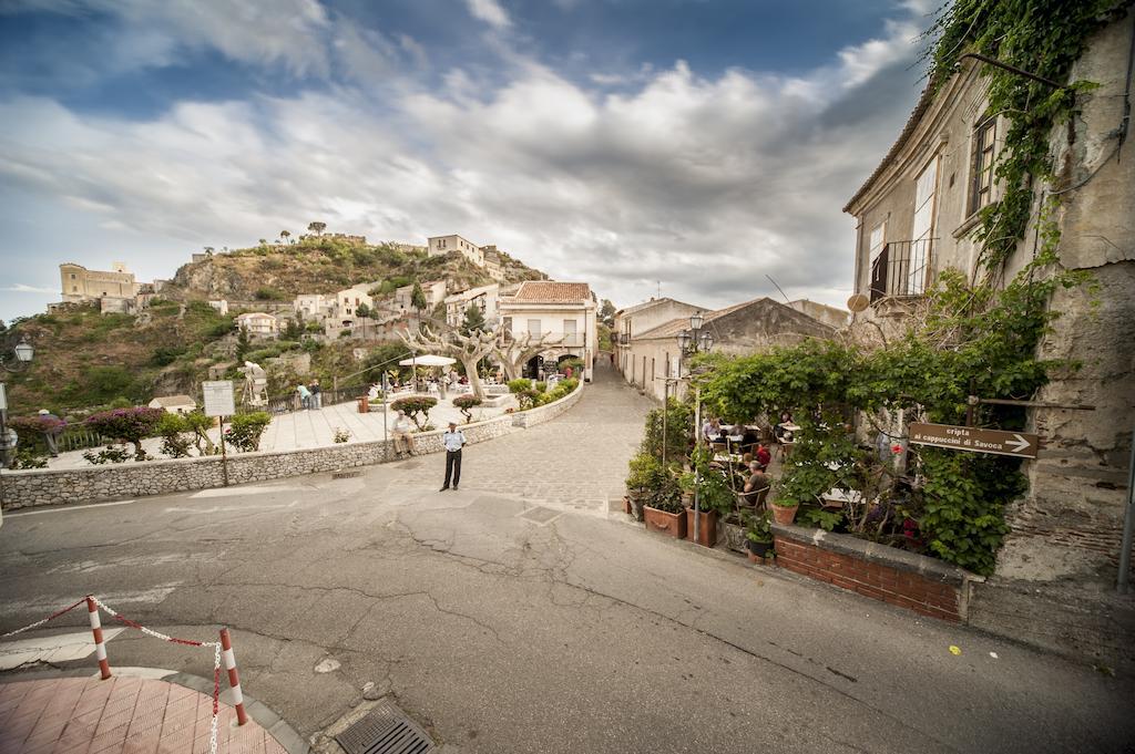 B&B Il Padrino Savoca Rom bilde