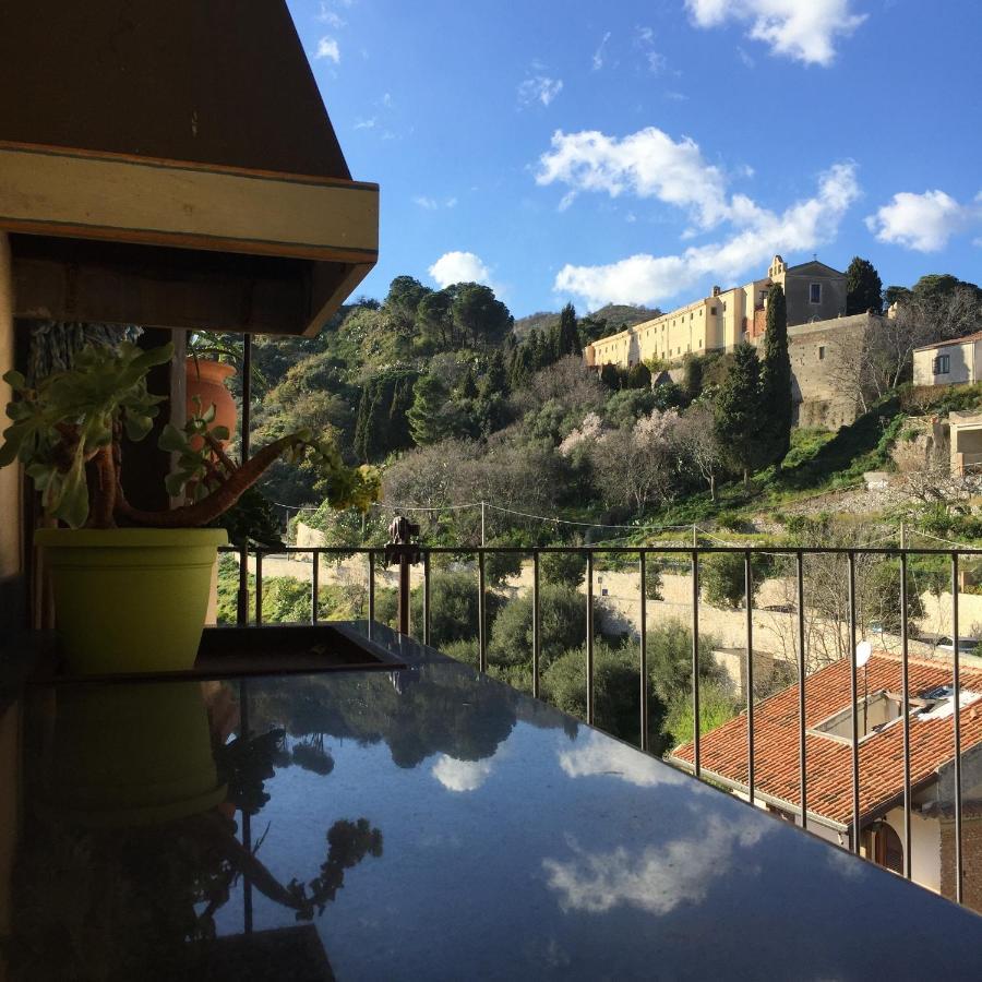 B&B Il Padrino Savoca Eksteriør bilde